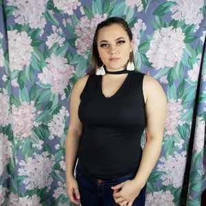 Black Lowcut Top 👕